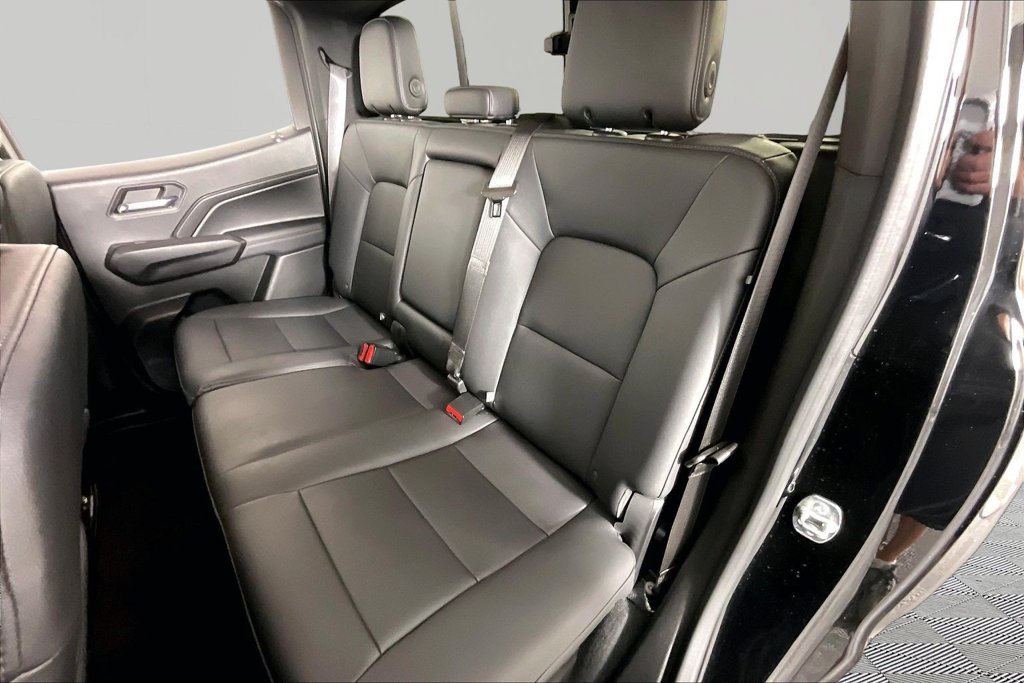 Used 2024 GMC Canyon Elevation w/ Elevation Premium Package AWD/4WD image 20