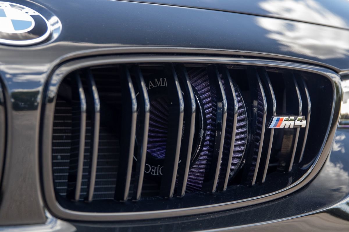 Used 2019 BMW M4 CS w/ Executive Package RWD image 16