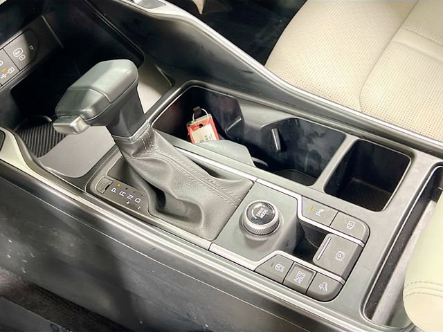 Certified 2024 Kia Sorento S w/ Panoramic Sunroof Package image 17