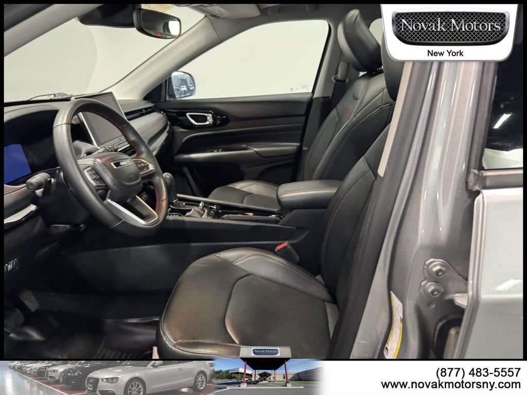Used 2022 Jeep Compass Trailhawk w/ Trailhawk Elite Group image 11
