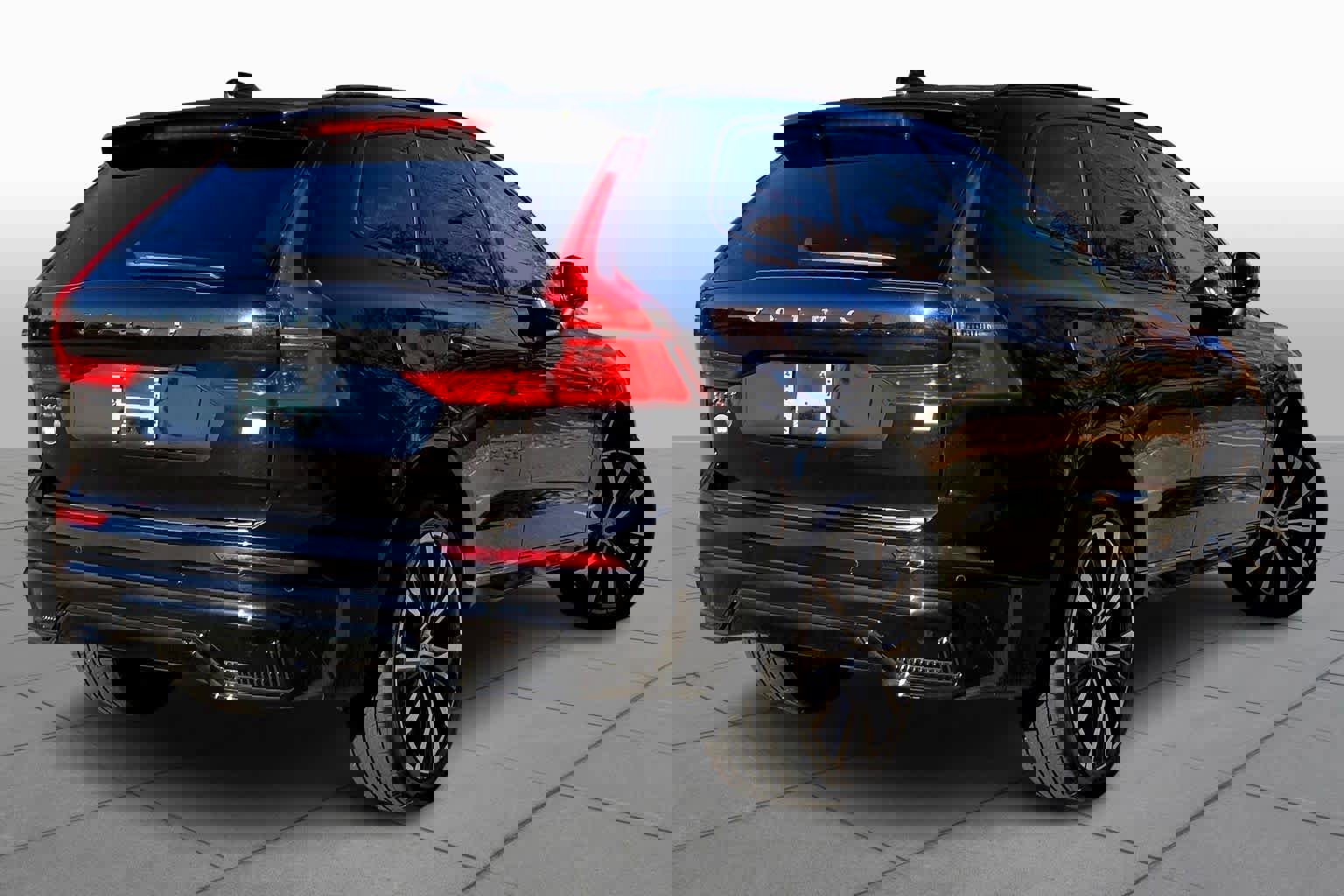 Certified 2023 Volvo XC60 T8 Plus w/ Climate Package image 12