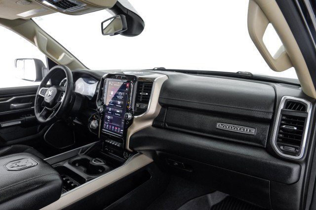 Used 2019 RAM 1500 Laramie AWD/4WD image 10
