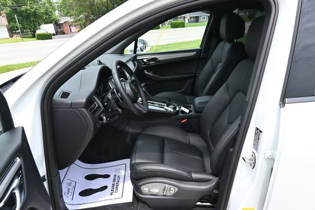 Used 2026 Porsche Macan AWD/4WD image 27