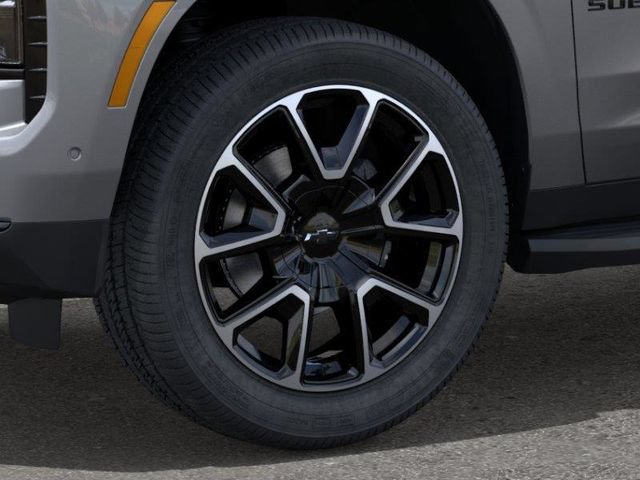 New 2026 Chevrolet Suburban RST w/ RST Capability Package AWD/4WD image 9