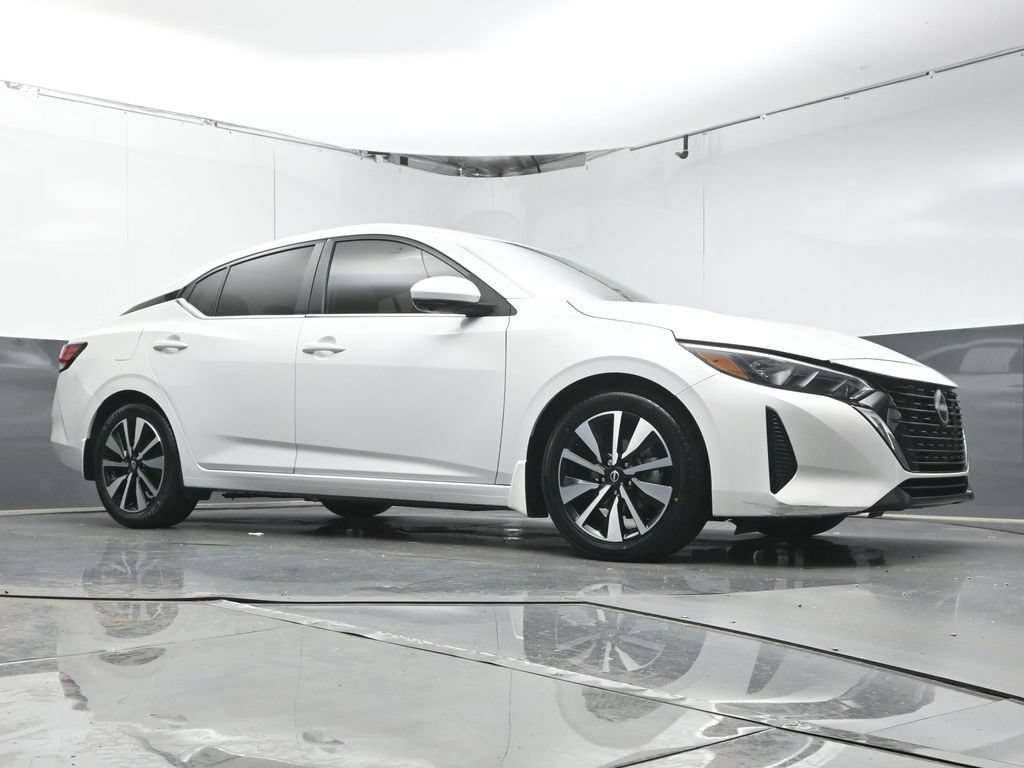 Used 2024 Nissan Sentra SV w/ SV Premium Package FWD image 31