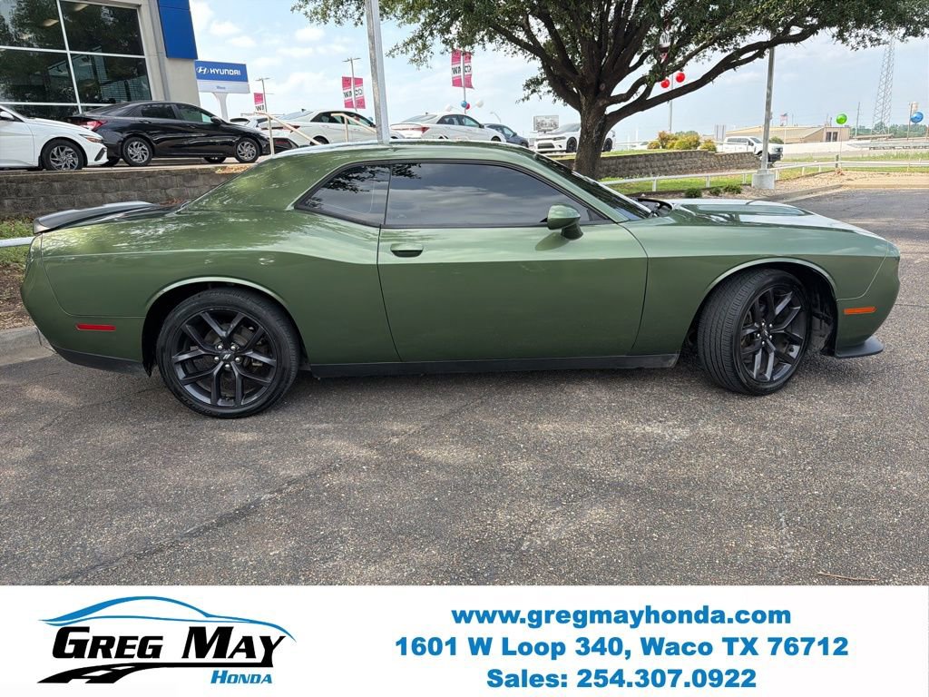 Used 2020 Dodge Challenger SXT w/ Blacktop Package RWD image 2
