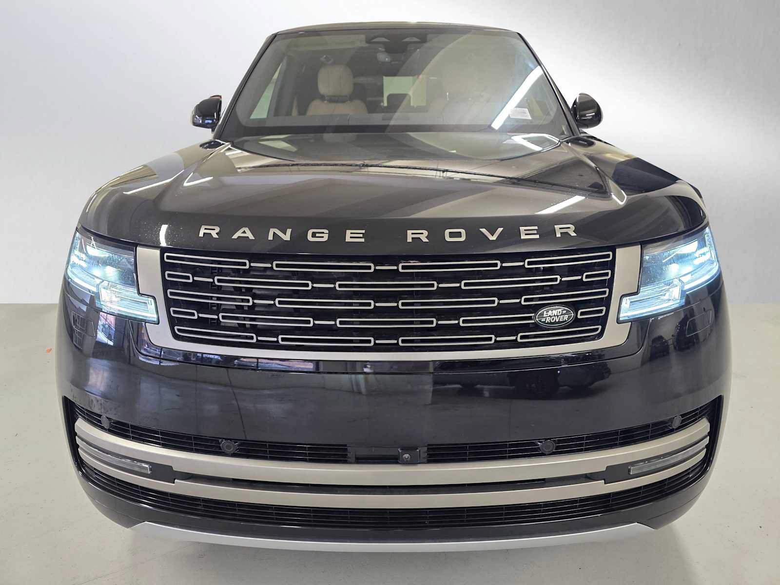 New 2026 Land Rover Range Rover SE AWD/4WD image 8