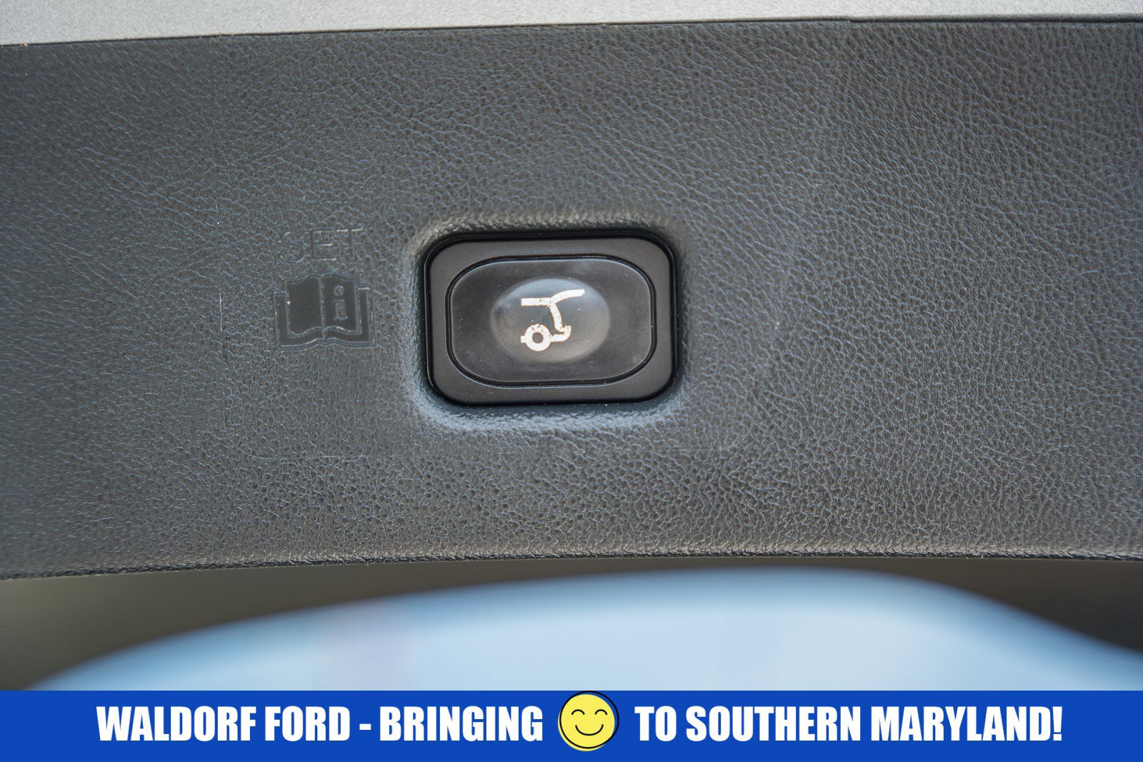 Used 2022 Lincoln Nautilus Reserve image 11