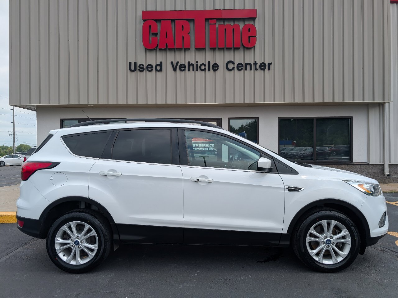 Used 2019 Ford Escape SEL image 1