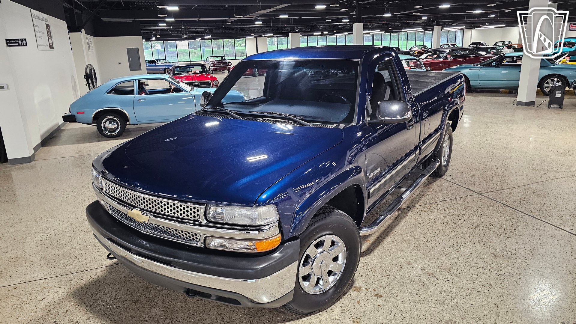 Used 2001 Chevrolet Silverado 1500 4x4 Regular Cab image 18