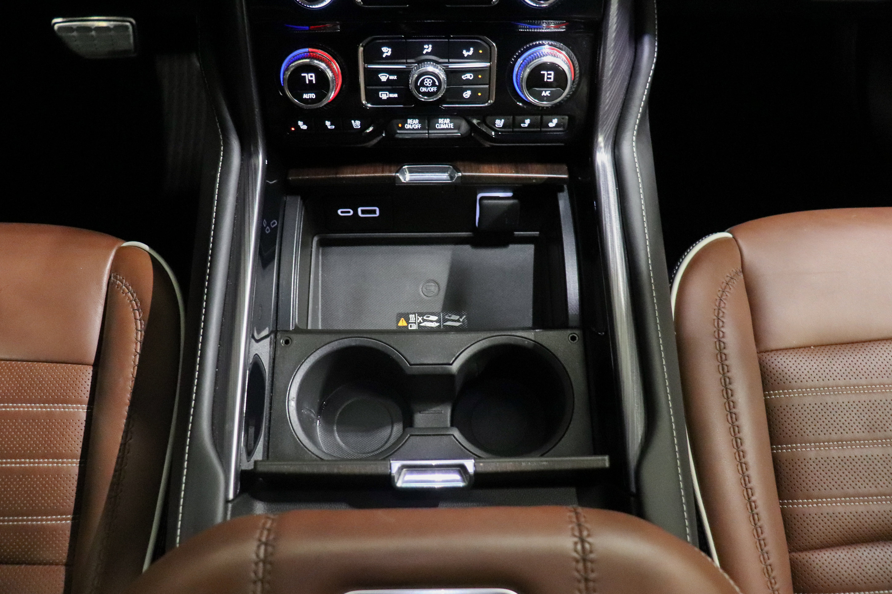 Used 2023 GMC Yukon Denali Ultimate image 36