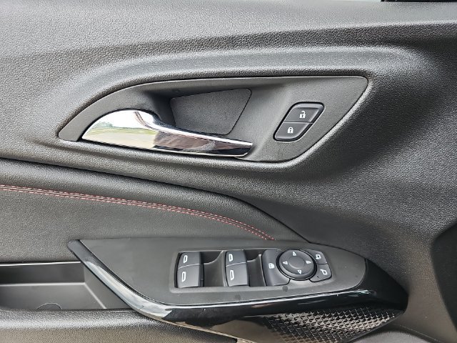 Used 2026 Chevrolet Trax RS FWD image 22