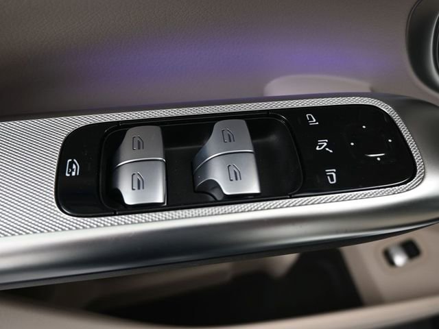 New 2026 Mercedes-Benz GLC 300 image 13