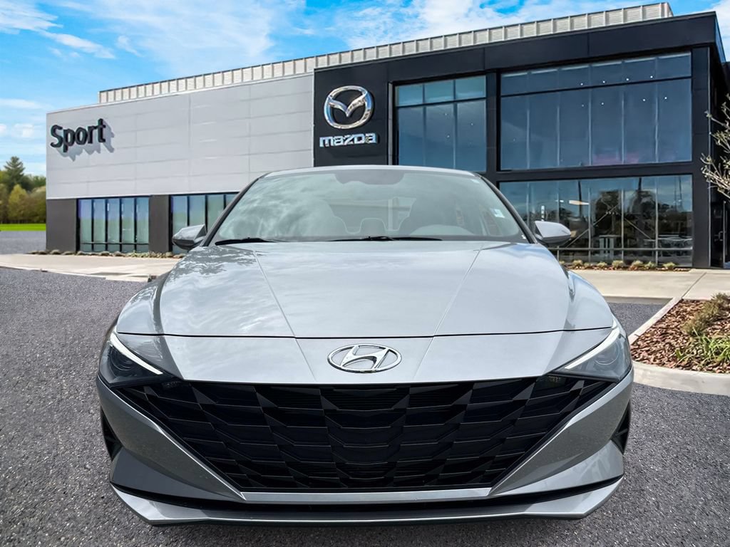 Used 2022 Hyundai Elantra SEL FWD image 8