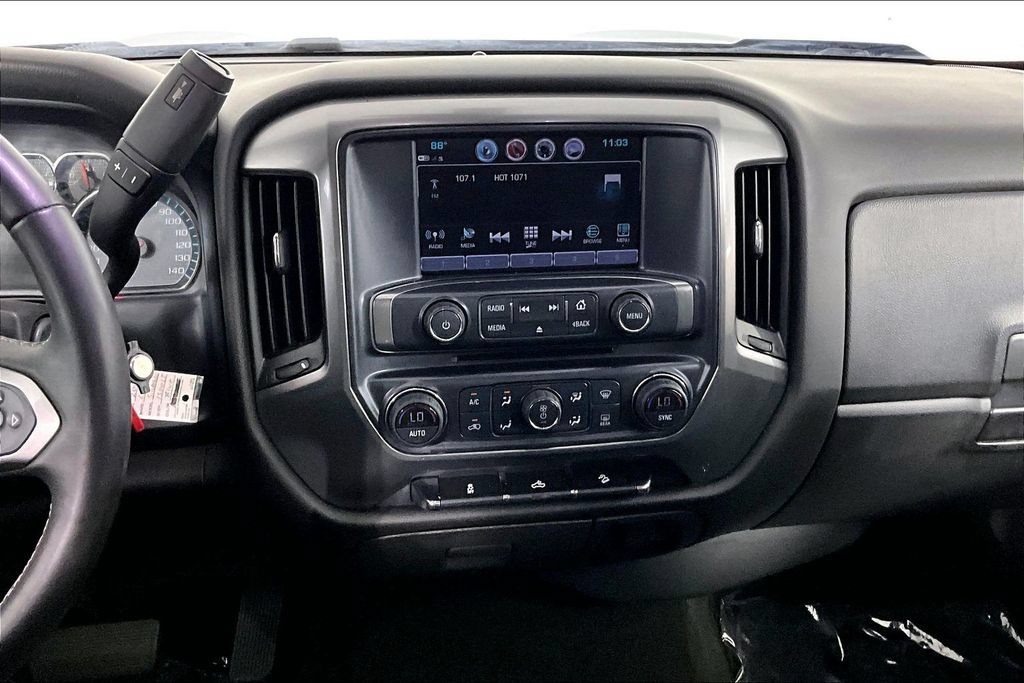 Used 2018 Chevrolet Silverado 1500 LT w/ All Star Edition AWD/4WD image 6