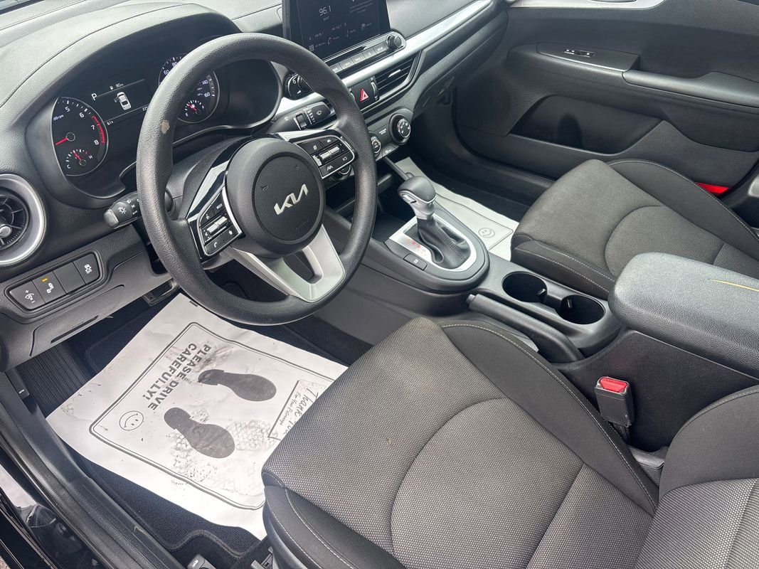 Used 2024 Kia Forte LXS w/ LXS Technology Package image 10