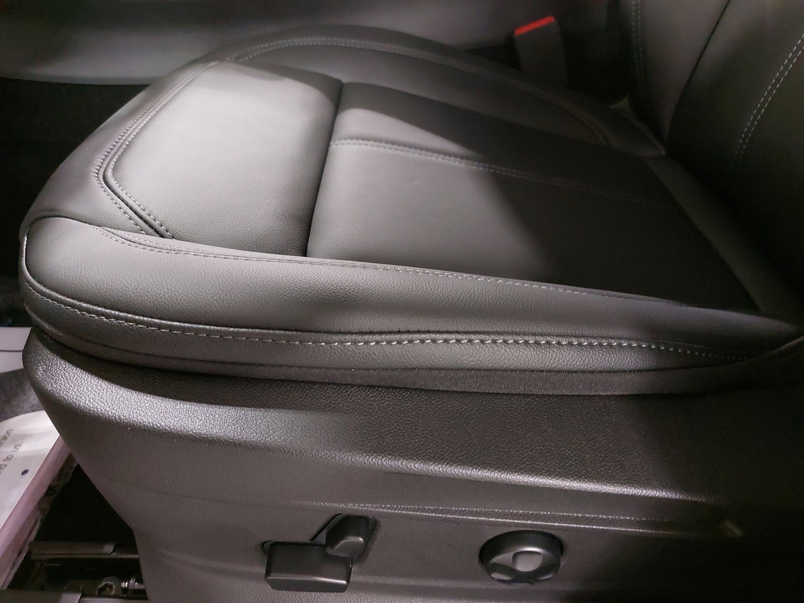 New 2025 Alfa Romeo Stelvio Sprint image 30