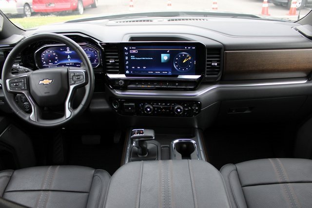 Used 2023 Chevrolet Silverado 1500 High Country w/ Max Trailering Package image 17