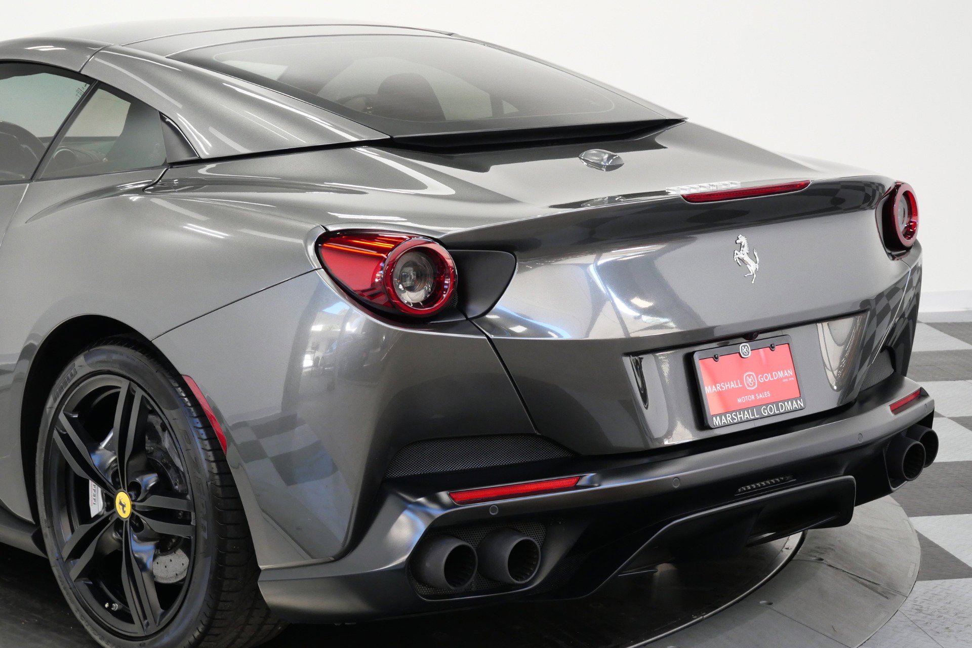 Used 2019 Ferrari Portofino RWD image 39