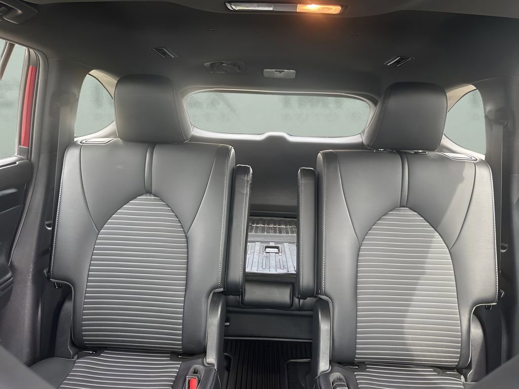 Used 2021 Toyota Highlander XSE image 11