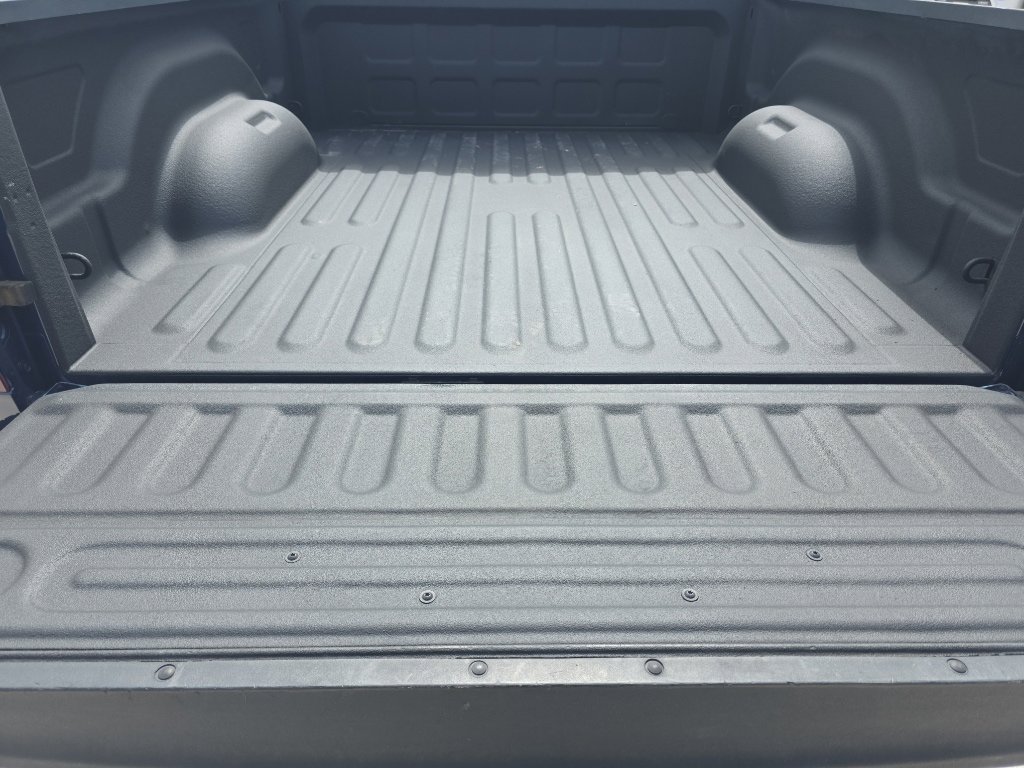 Used 2020 RAM 1500 Classic SLT w/ Trailer & Traction Group AWD/4WD image 17