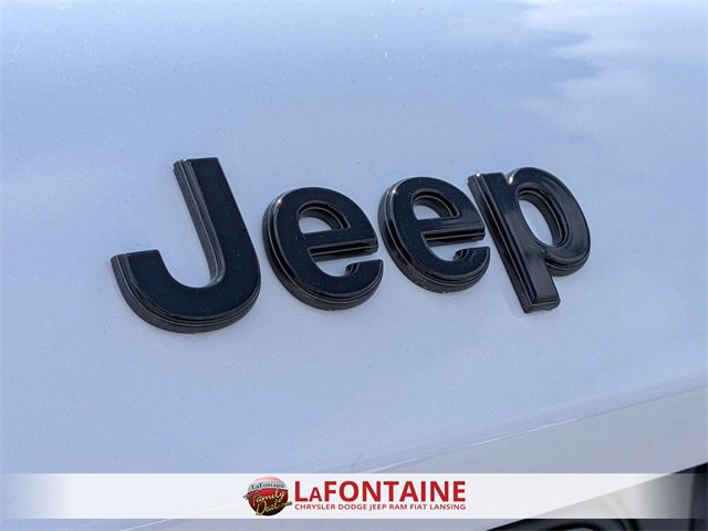 New 2025 Jeep Grand Cherokee Limited w/ Black Appearance Package image 9