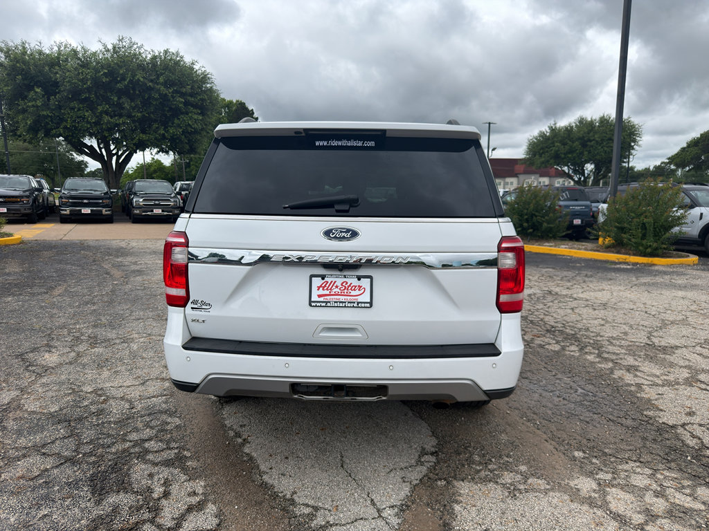 Used 2018 Ford Expedition XLT w/ Equipment Group 202A RWD image 6