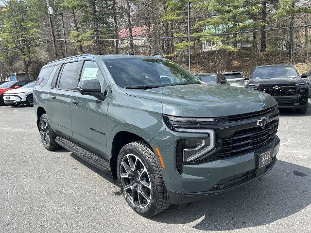 New 2026 Chevrolet Suburban RST w/ Comfort Package AWD/4WD image 3