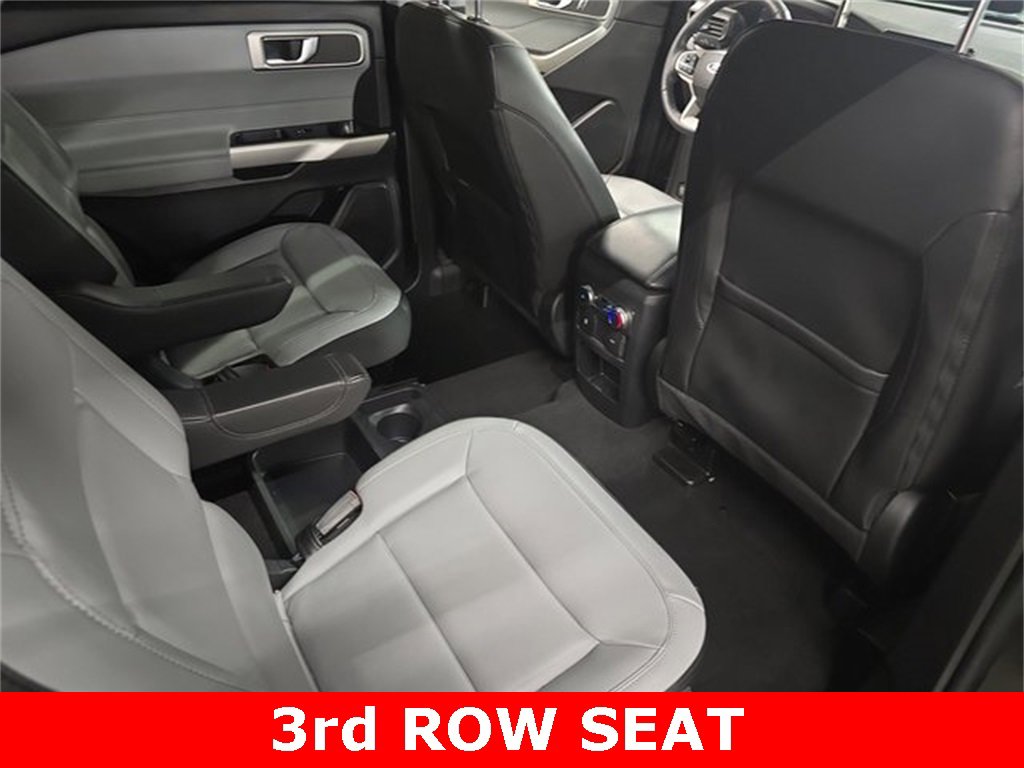 Used 2021 Ford Explorer XLT w/ Equipment Group 202A image 12