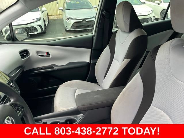 Used 2021 Toyota Prius L Eco FWD image 9