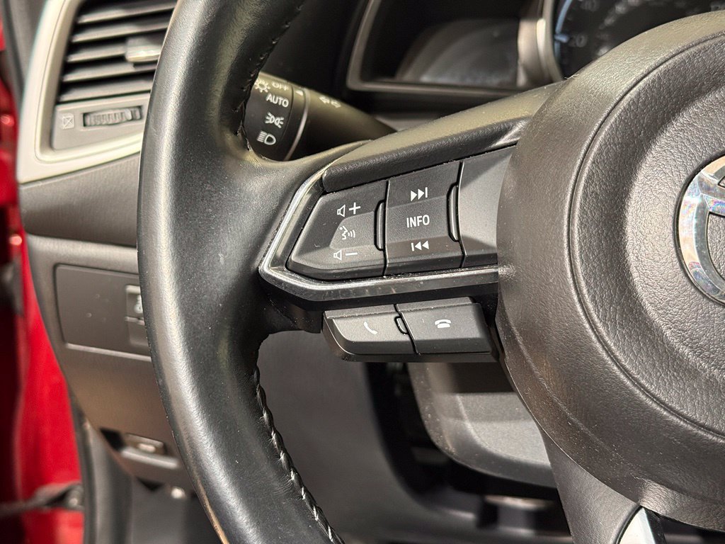 Used 2017 MAZDA MAZDA3 Touring FWD image 21
