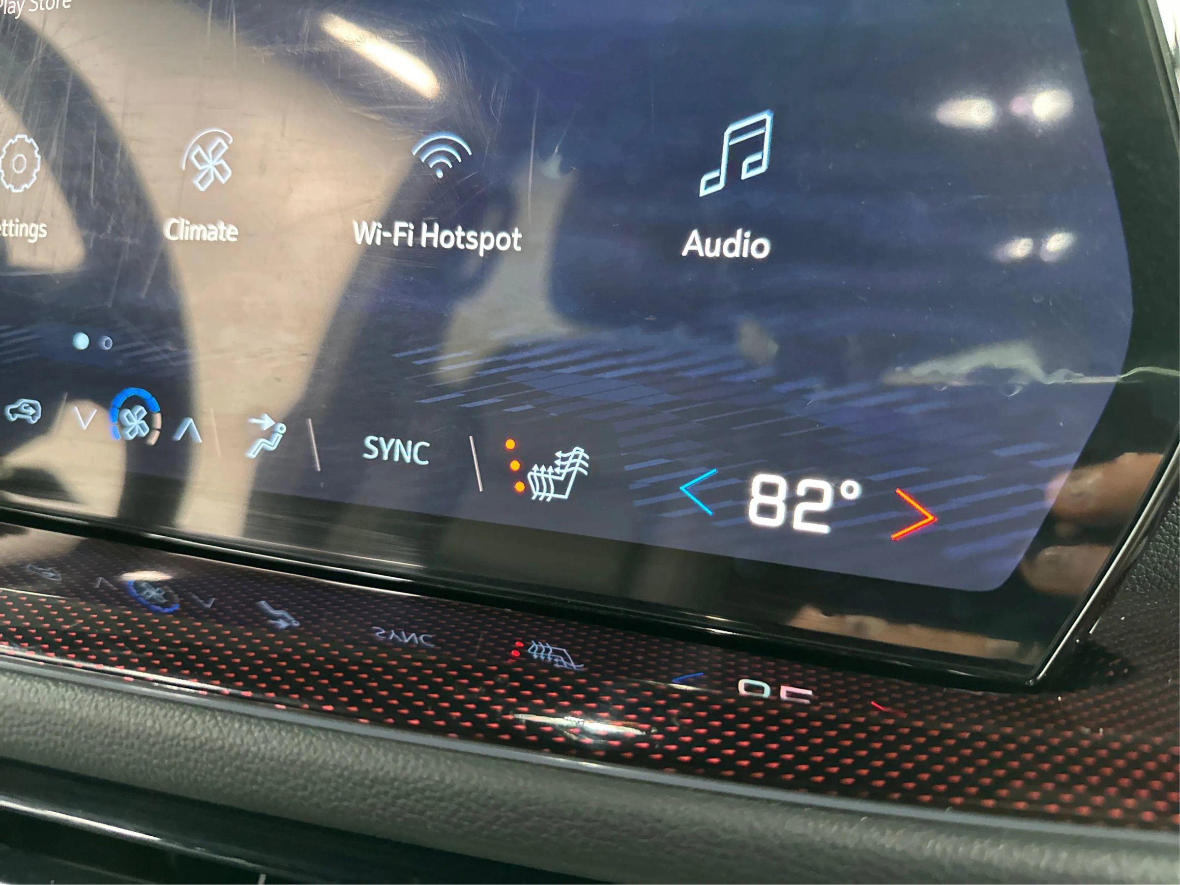 Used 2025 Chevrolet Traverse Z71 image 29