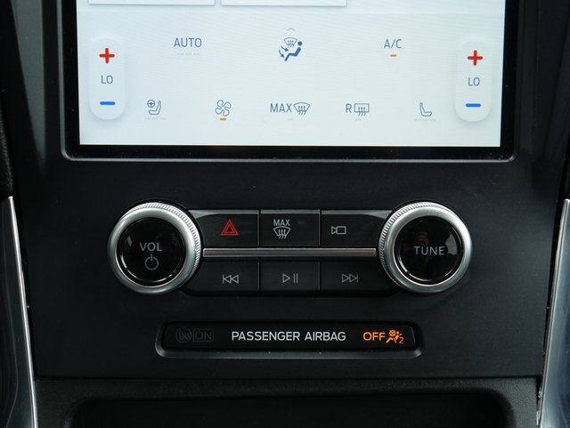 Used 2022 Ford Edge Titanium image 22