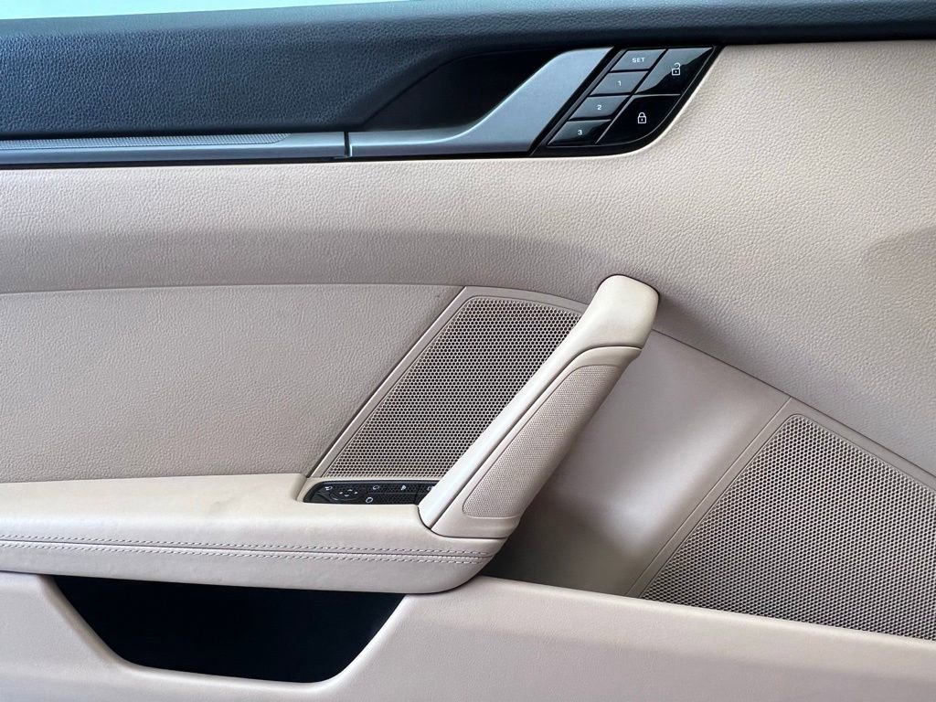 Used 2021 Porsche 911 Carrera image 19