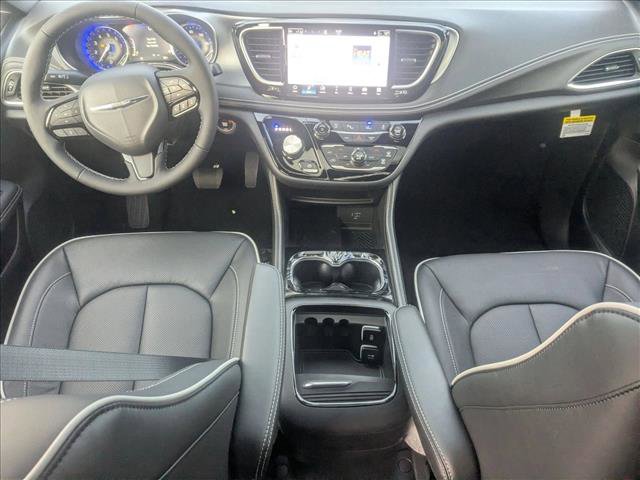 New 2026 Chrysler Pacifica Limited w/ S Appearance Package image 15