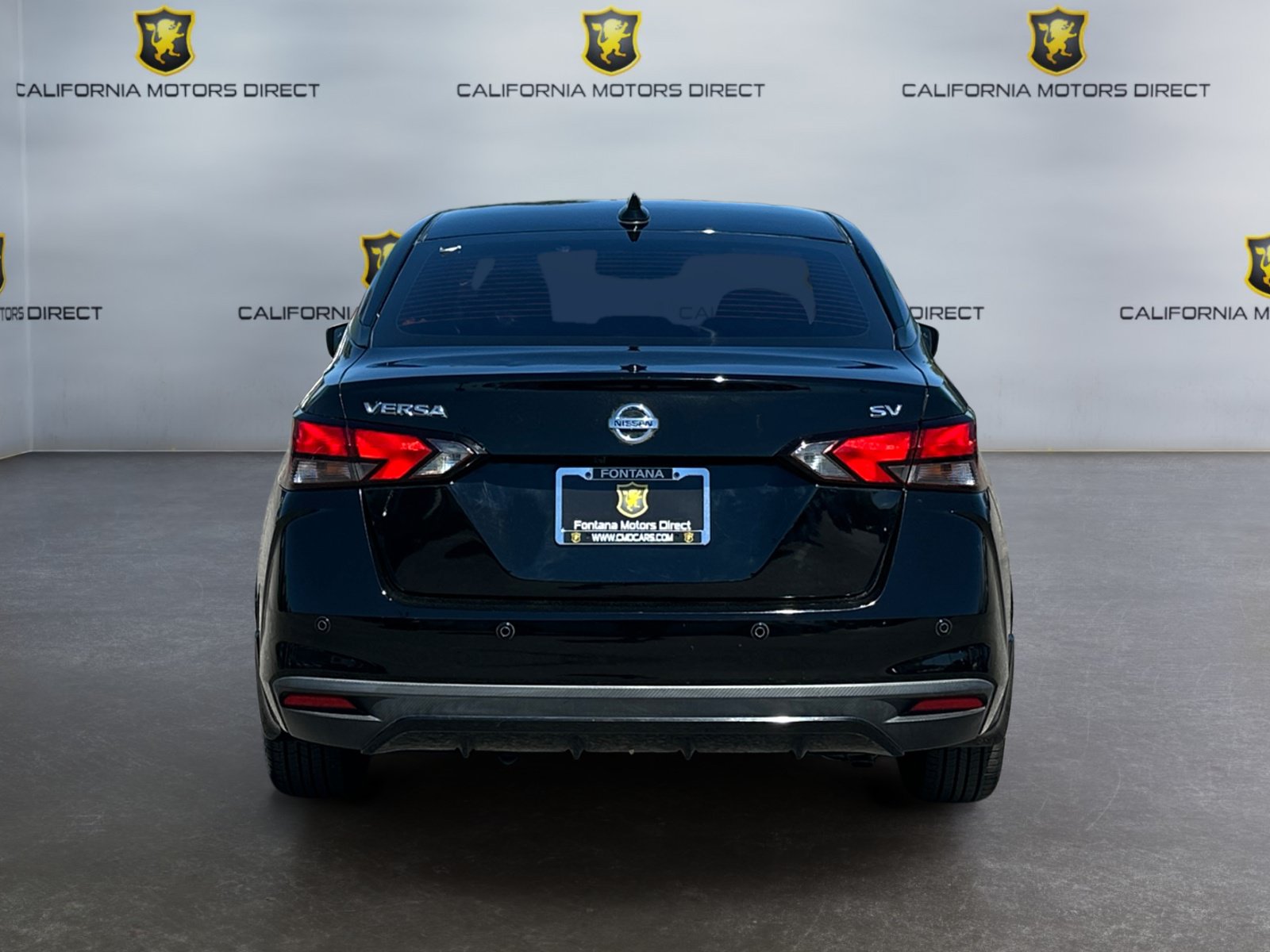 Used 2020 Nissan Versa SV FWD image 4