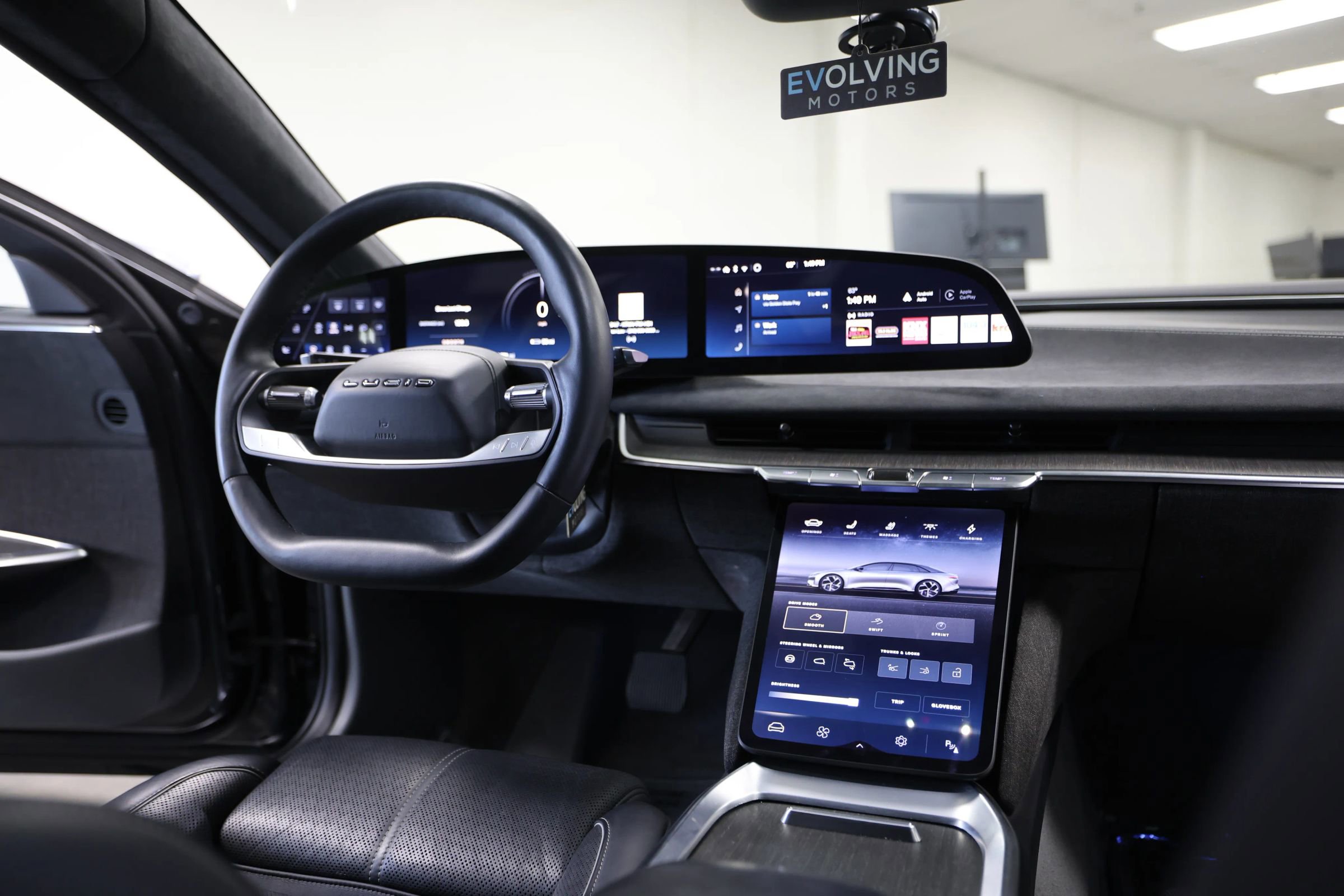 Used 2022 Lucid Air Grand Touring image 55