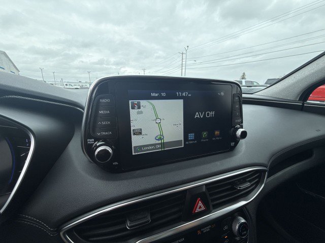 Used 2019 Hyundai Santa Fe AWD image 12