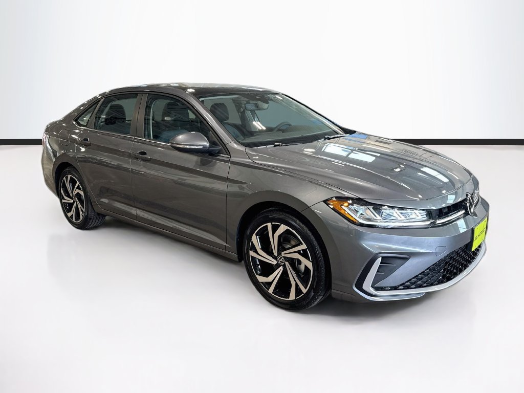 New 2027 Volkswagen Jetta SEL FWD image 3