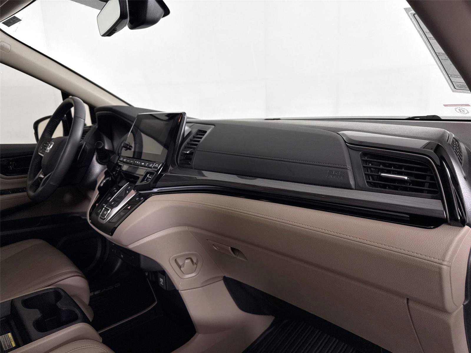 Used 2024 Honda Odyssey Elite image 43
