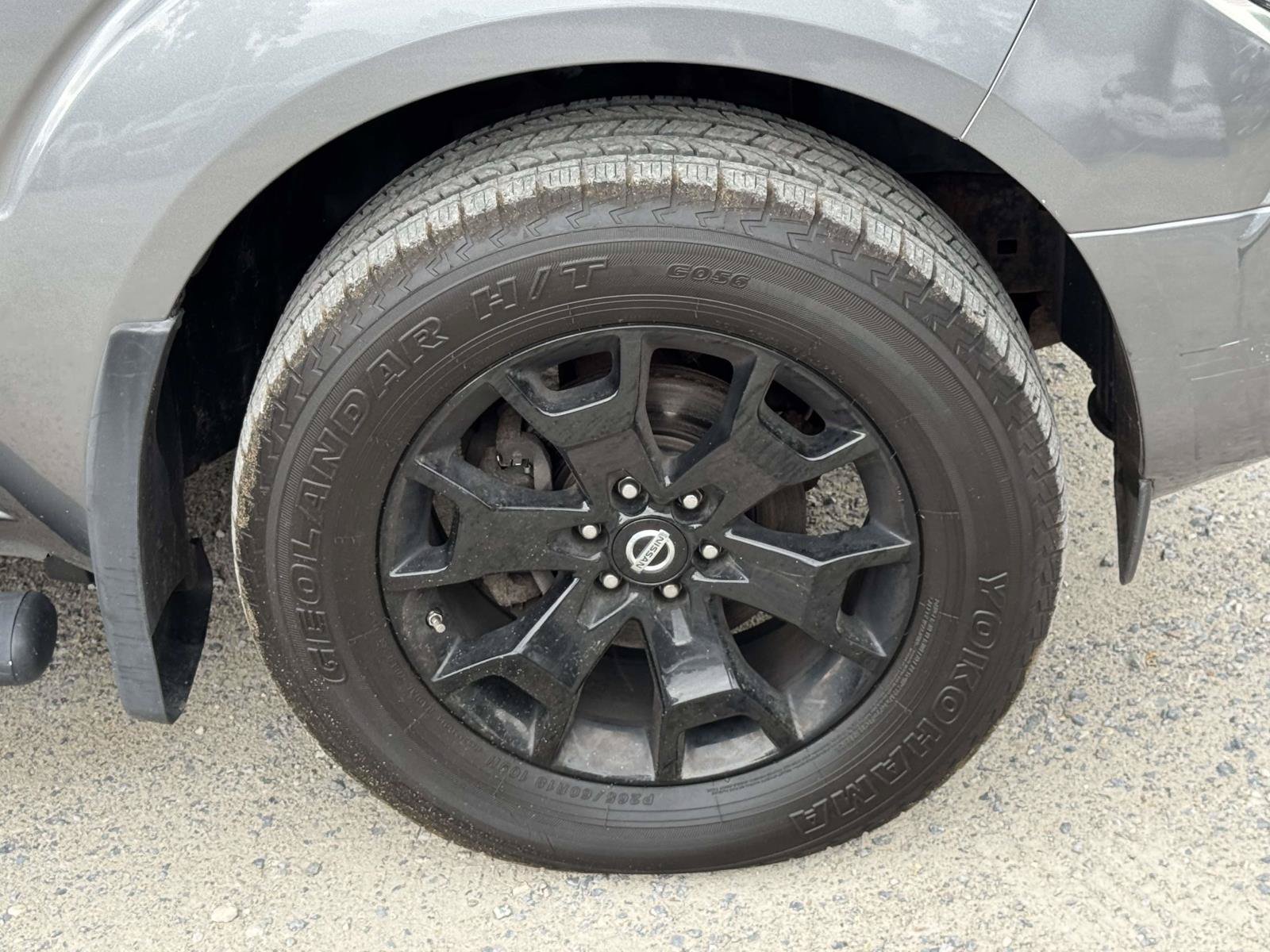 Used 2018 Nissan Frontier SV w/ Value Truck Package AWD/4WD image 6