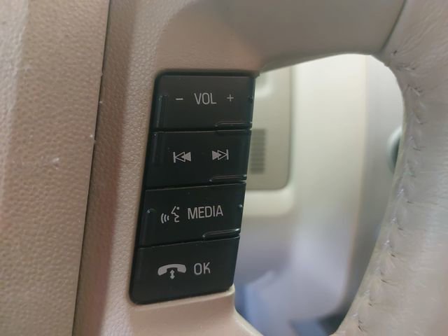 Used 2010 Ford Escape XLT image 18