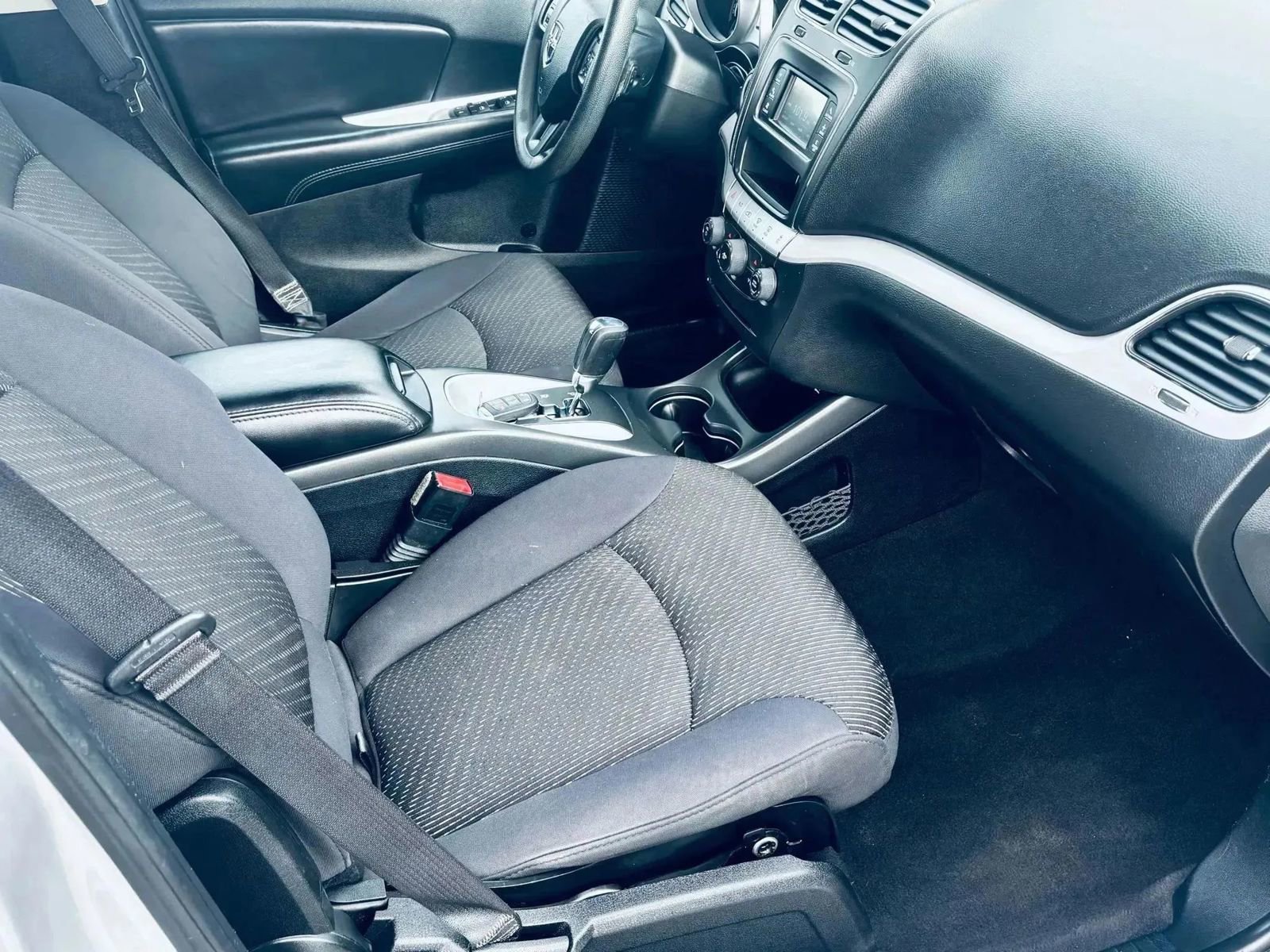 Used 2013 Dodge Journey SXT w/ Flexible Seating Group image 22