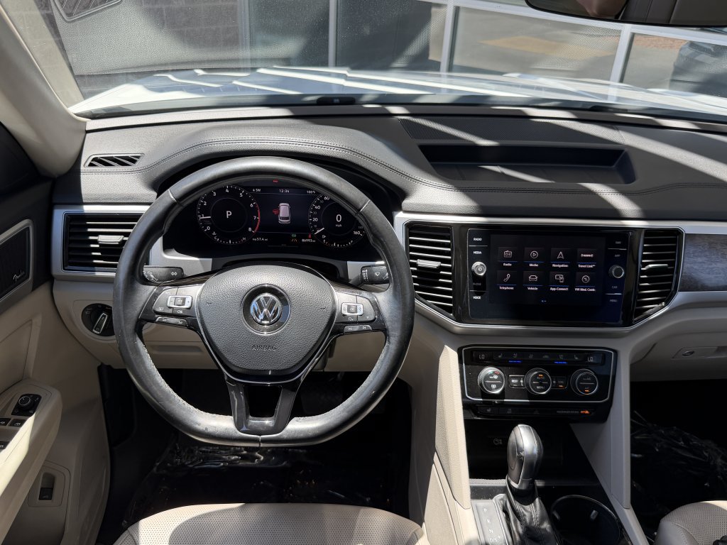Used 2018 Volkswagen Atlas SEL Premium AWD/4WD image 16