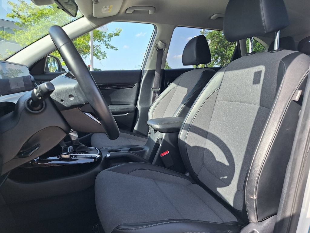 Used 2024 Kia Seltos S FWD image 22