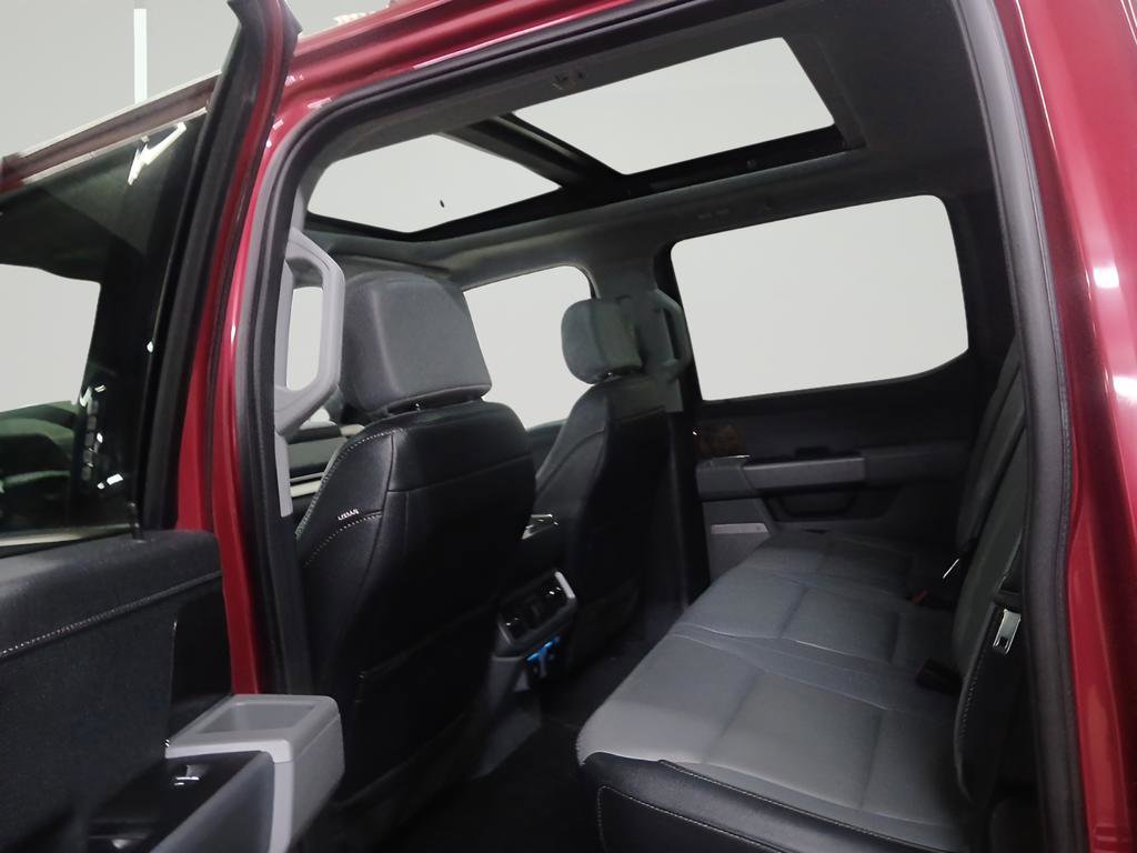 Certified 2022 Ford F150 Lariat w/ Equipment Group 502A High image 28