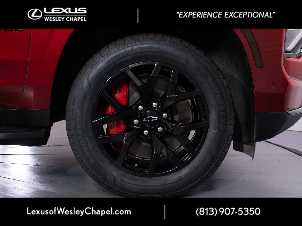 Used 2025 Chevrolet Tahoe RST w/ RST Performance Edition AWD/4WD image 3