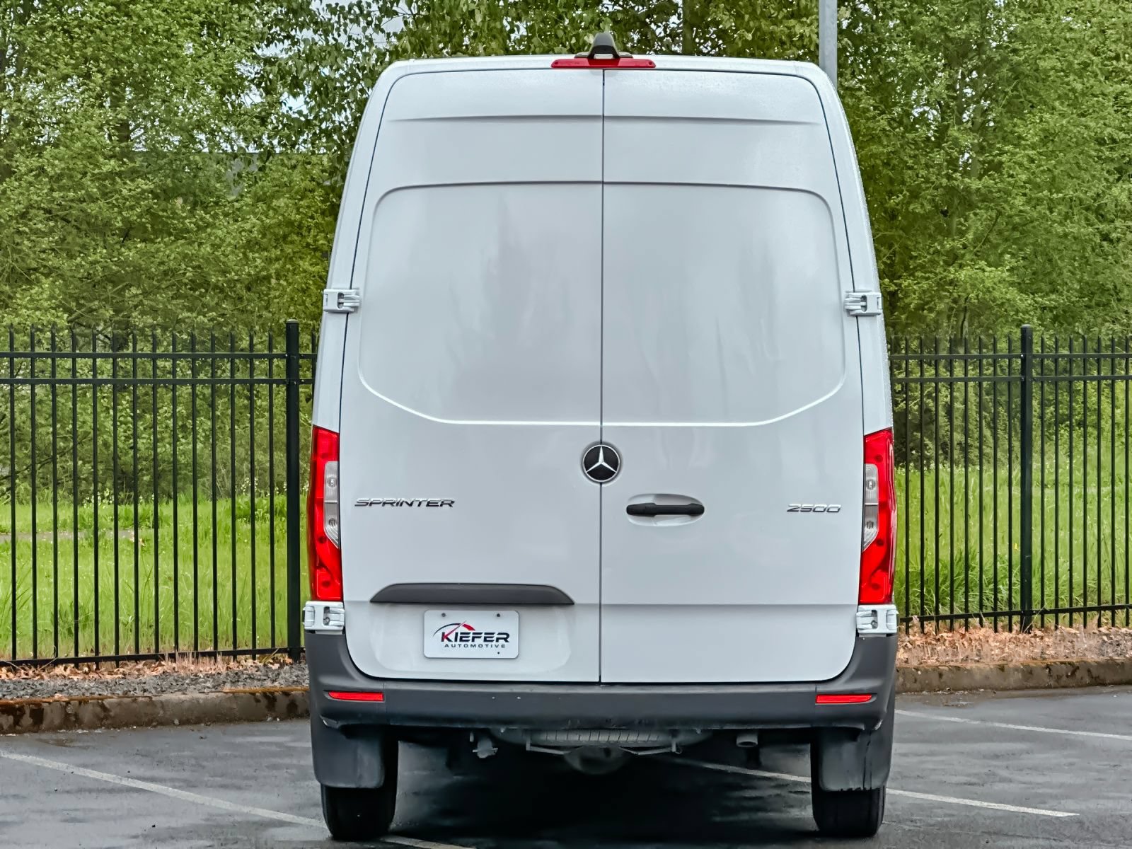 Used 2025 Mercedes-Benz Sprinter 2500 image 5