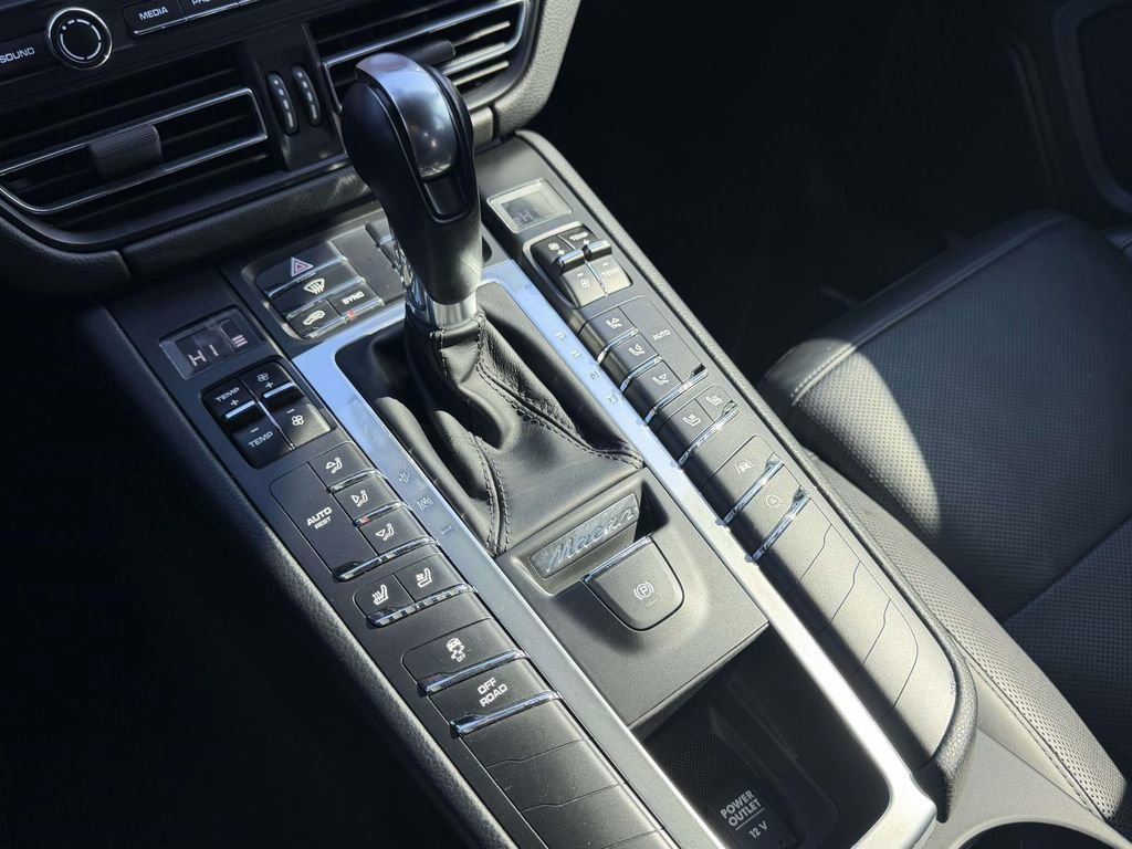 Used 2019 Porsche Macan S image 6