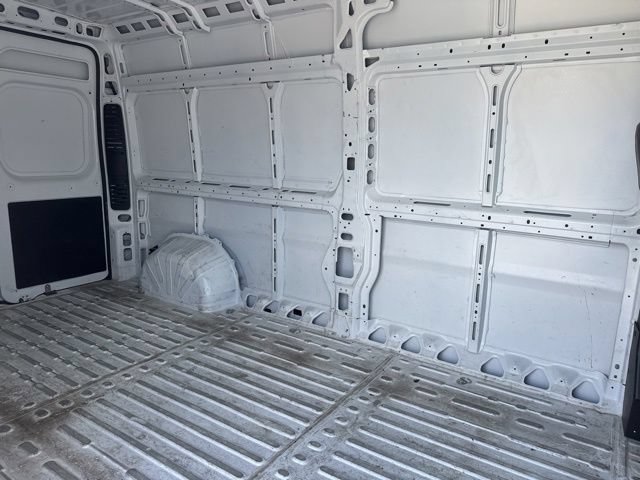 Used 2025 RAM ProMaster 2500 w/ Convenience Group FWD image 6